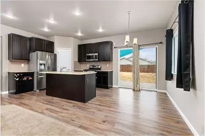 656 S Prairie Dr, Milliken, CO 80543 - Photo 7