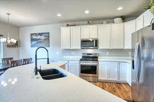 1866 Egnar St, Loveland, CO 80538 - Photo 5