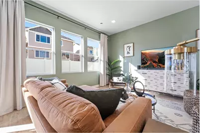 811 Aryshire Rd, Johnstown, CO 80534 - Photo 5