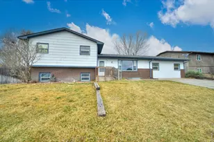425 Gayle St, Fort Morgan, CO 80701 - Photo 1