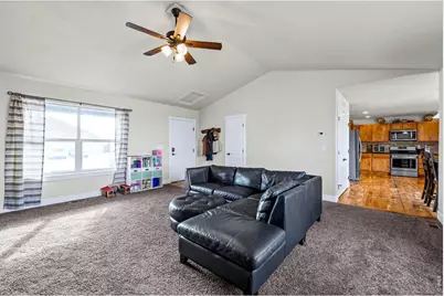 1114 Cottontail Ln, Wiggins, CO 80654 - Photo 7