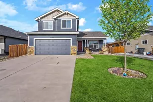 1114 Cottontail Ln, Wiggins, CO 80654 - Photo 1