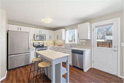 2110 Astoria Ln, Longmont, CO 80504 - Photo 3