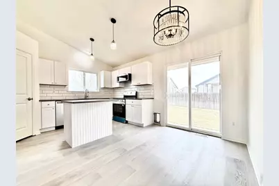 3156 50th Ave Ct, Greeley, CO 80634 - Photo 9