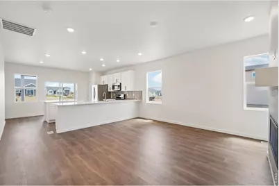 230 Buckboard Dr, Hudson, CO 80642 - Photo 3