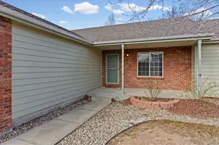 1002 Teton Ct, Windsor, CO 80550 - Photo 5