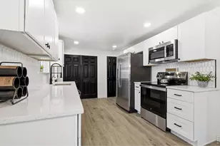 1239 Sunset St, Longmont, CO 80501 - Photo 9