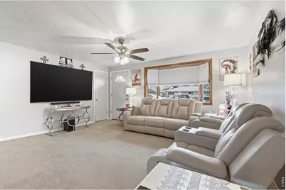 8 Elizabeth Ct, Longmont, CO 80501 - Photo 9