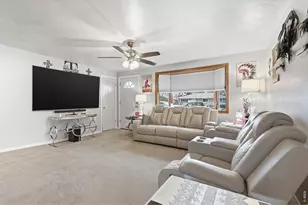 8 Elizabeth Ct, Longmont, CO 80501 - Photo 9