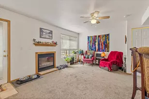 1017 Washington Ave, Loveland, CO 80537 - Photo 9