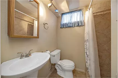 2431 W 6th St, Greeley, CO 80634 - Photo 33