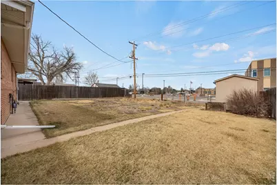 2431 W 6th St, Greeley, CO 80634 - Photo 35