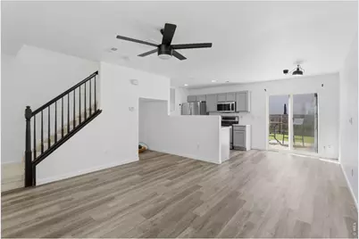 10657 Forester Pl, Longmont, CO 80504 - Photo 9