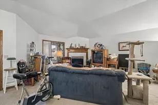 2434 Maplewood Cir W, Longmont, CO 80503 - Photo 5