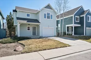 819 Thornwood Cir, Longmont, CO 80503 - Photo 23