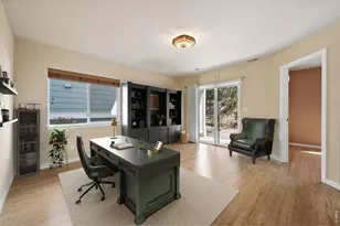 819 Thornwood Cir, Longmont, CO 80503 - Photo 11