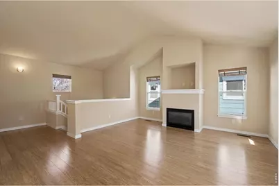 819 Thornwood Cir, Longmont, CO 80503 - Photo 3