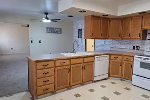 15631 Harris St, Sterling, CO 80751 - Photo 3