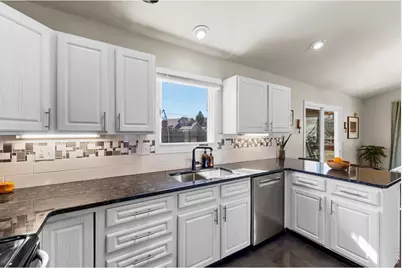 998 S Edinburgh Dr, Loveland, CO 80537 - Photo 13