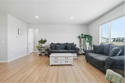 16736 Chilton Dr, Mead, CO 80542 - Photo 9