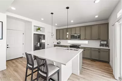 10953 Memphis St, Commerce City, CO 80022 - Photo 13