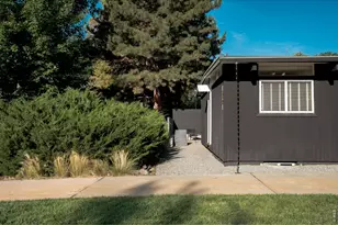 4721 E Idaho Pl, Denver, CO 80222 - Photo 3