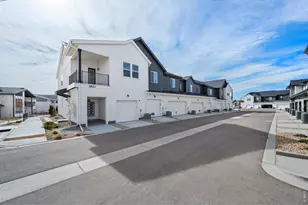 1821 Bounty Dr, Windsor, CO 80550 - Photo 23