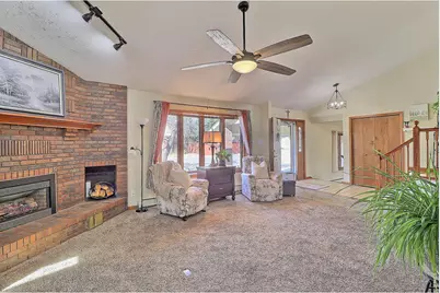 2082 19th Ave, Greeley, CO 80631 - Photo 9