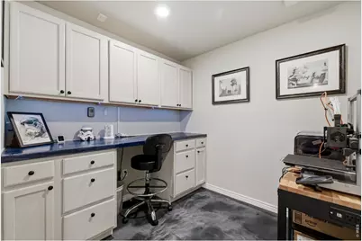 2374 Spotswood St, Longmont, CO 80504 - Photo 35