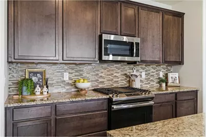 2374 Spotswood St, Longmont, CO 80504 - Photo 17