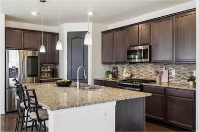 2374 Spotswood St, Longmont, CO 80504 - Photo 25