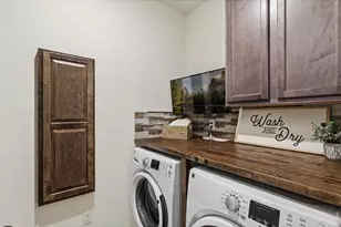 2374 Spotswood St, Longmont, CO 80504 - Photo 11