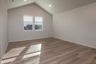 1811 Bounty Dr, Windsor, CO 80550 - Photo 9