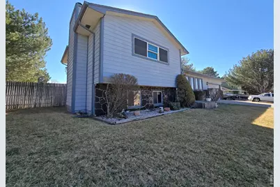 42 Canfield Ave, Fort Morgan, CO 80701 - Photo 3