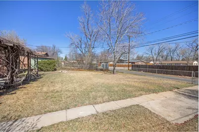 1542 Collyer St, Longmont, CO 80501 - Photo 5