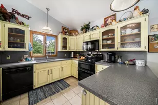 4601 Sunshine Ct, Loveland, CO 80537 - Photo 9