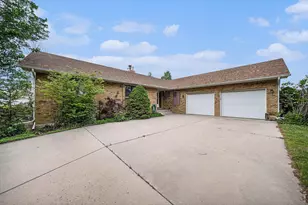 4601 Sunshine Ct, Loveland, CO 80537 - Photo 5