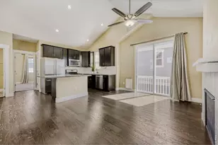 549 Hoyt Ln, Lafayette, CO 80026 - Photo 5