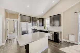 549 Hoyt Ln, Lafayette, CO 80026 - Photo 5
