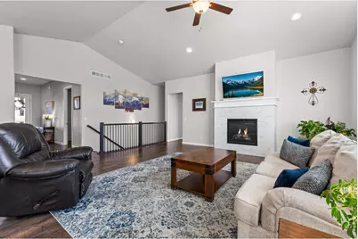 295 Redmond Dr, Windsor, CO 80550 - Photo 9