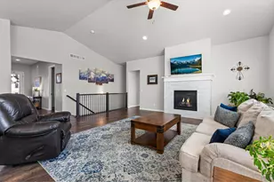 295 Redmond Dr, Windsor, CO 80550 - Photo 9