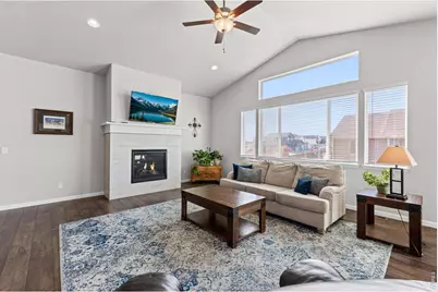 295 Redmond Dr, Windsor, CO 80550 - Photo 5