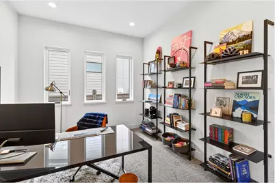 5613 Four Leaf Dr, Longmont, CO 80503 - Photo 25