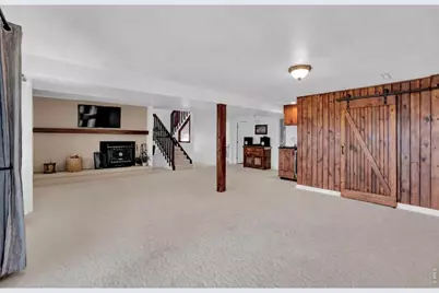 1605 Sunnyside Dr, Loveland, CO 80538 - Photo 25