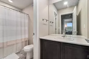 6637 6th St, Greeley, CO 80634 - Photo 17