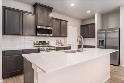 6637 6th St, Greeley, CO 80634 - Photo 9