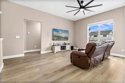 1008 Axis Dr, Severance, CO 80550 - Photo 9