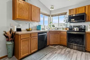 1098 Lavender Ave, Loveland, CO 80537 - Photo 7