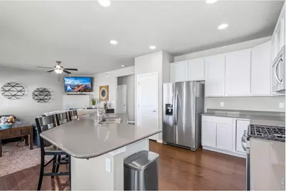 1828 Paley Dr, Windsor, CO 80550 - Photo 9