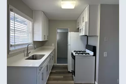 607 Broadway St, Sterling, CO 80751 - Photo 3